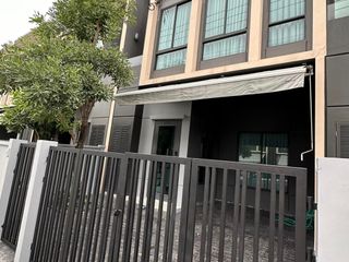 For sale 3 bed townhouse in Bang Phli, Samut Prakan