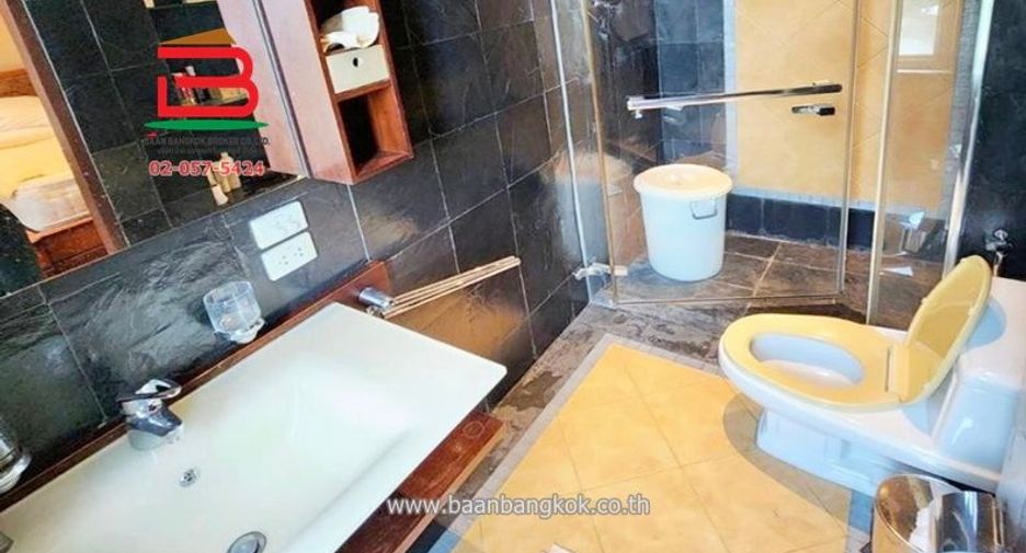 For sale 4 bed house in Lam Luk Ka, Pathum Thani