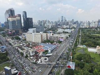 For rent 3 Beds condo in Khlong Toei, Bangkok