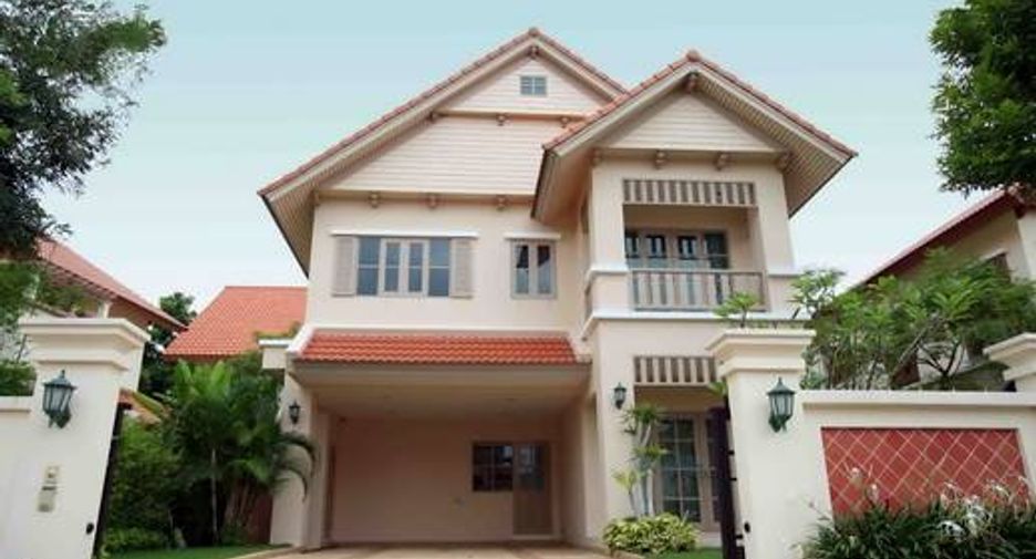For rent 3 bedrooms house in Mueang Chiang Mai, Chiang Mai