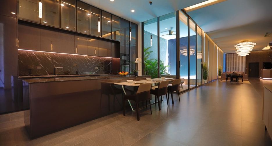 For sale 6 bed house in Bang Lamung, Chonburi