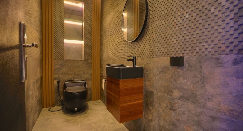 For sale 6 bed house in Bang Lamung, Chonburi