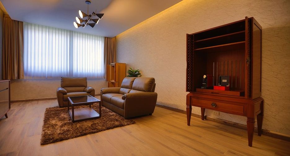 For sale 6 bed house in Bang Lamung, Chonburi