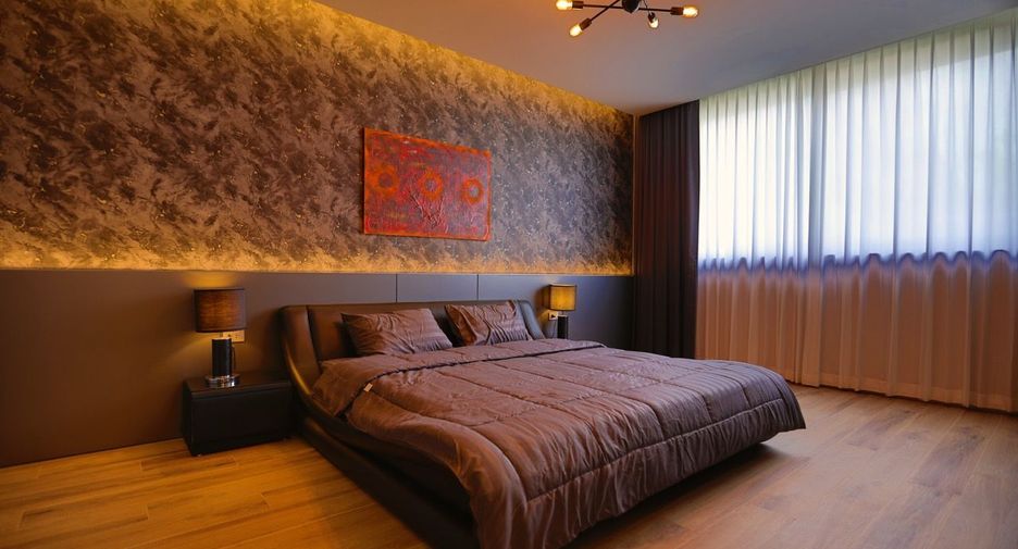 For sale 6 bed house in Bang Lamung, Chonburi