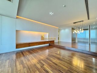 For rent 3 ベッドルーム condo in Bang Rak, Bangkok