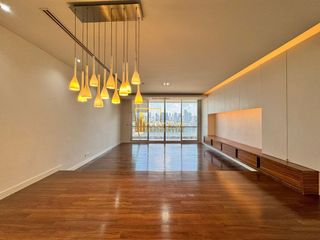 For rent 3 ベッドルーム condo in Bang Rak, Bangkok