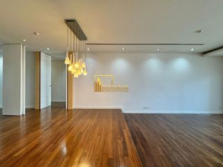 For rent 3 ベッドルーム condo in Bang Rak, Bangkok