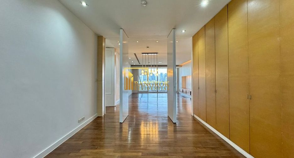 For rent 3 ベッドルーム condo in Bang Rak, Bangkok