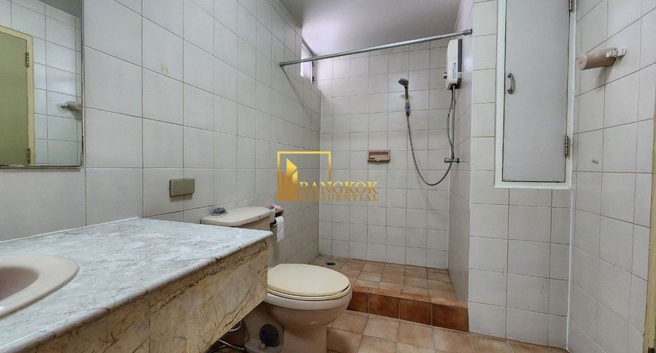 Аренда 3 спальни кондо в Щаттхана, Бангкок