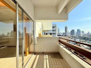For rent 3 ベッドルーム apartment in Sathon, Bangkok