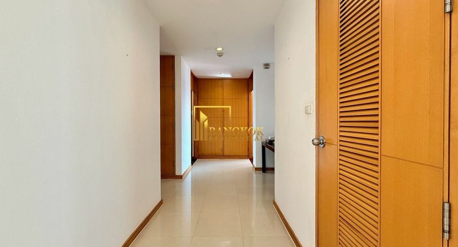For rent 3 ベッドルーム apartment in Sathon, Bangkok