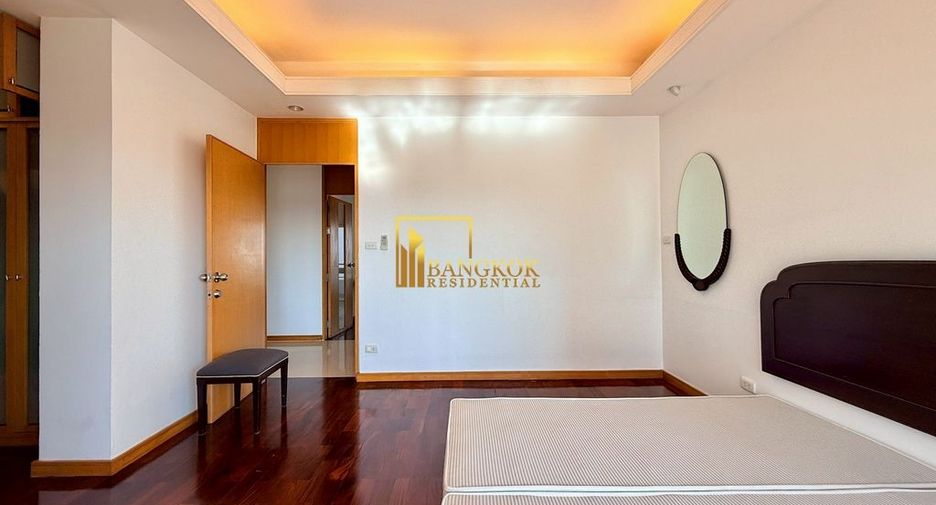 For rent 3 ベッドルーム apartment in Sathon, Bangkok