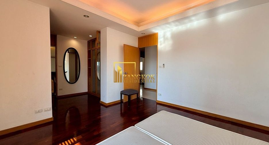 For rent 3 ベッドルーム apartment in Sathon, Bangkok