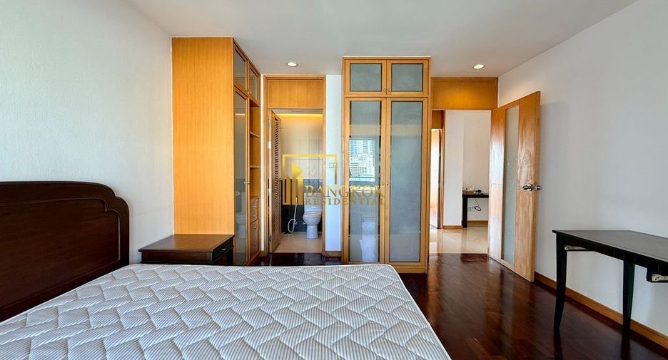 For rent 3 ベッドルーム apartment in Sathon, Bangkok
