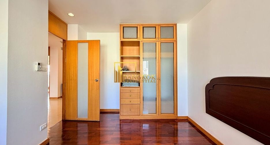 For rent 3 ベッドルーム apartment in Sathon, Bangkok