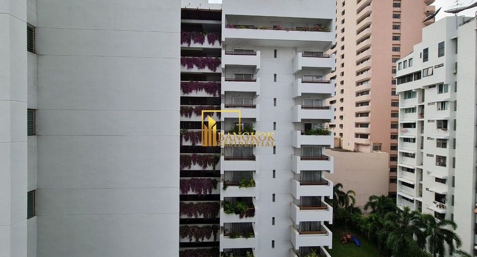 For rent 3 ベッドルーム apartment in Sathon, Bangkok