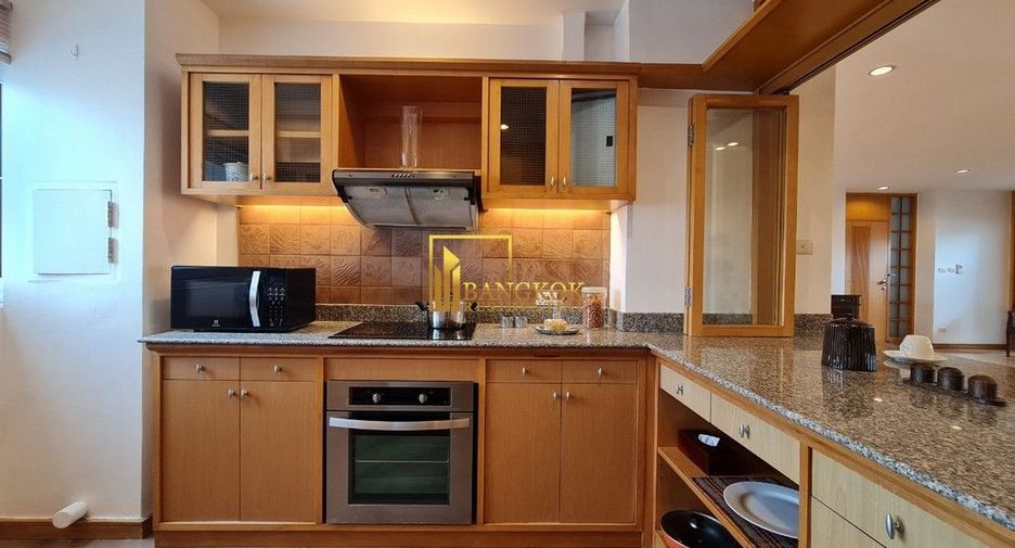 For rent 3 ベッドルーム apartment in Sathon, Bangkok