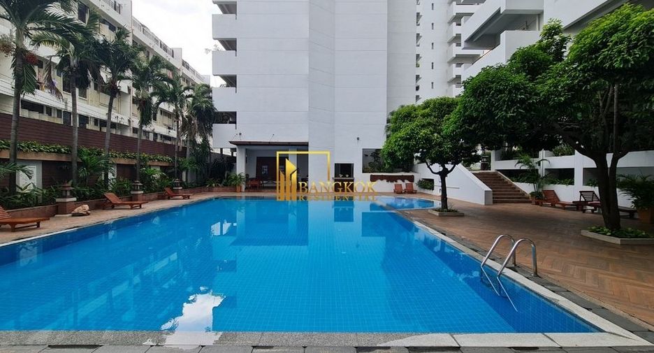 For rent 3 ベッドルーム apartment in Sathon, Bangkok