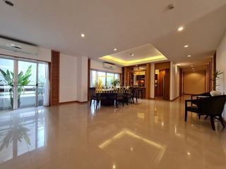 À louer 3 chambres condo à Sathon, Bangkok