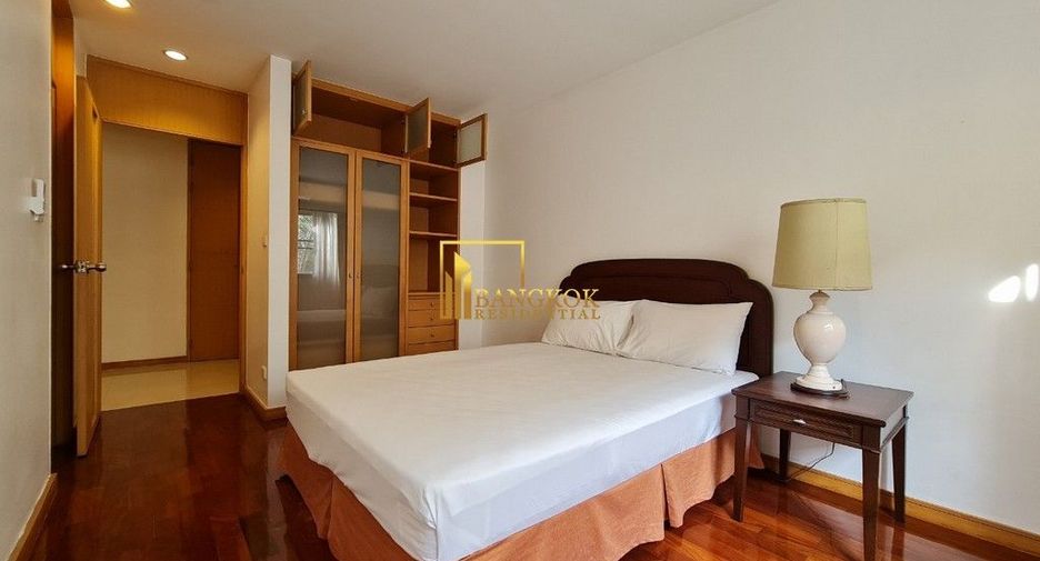 For rent 3 ベッドルーム condo in Sathon, Bangkok
