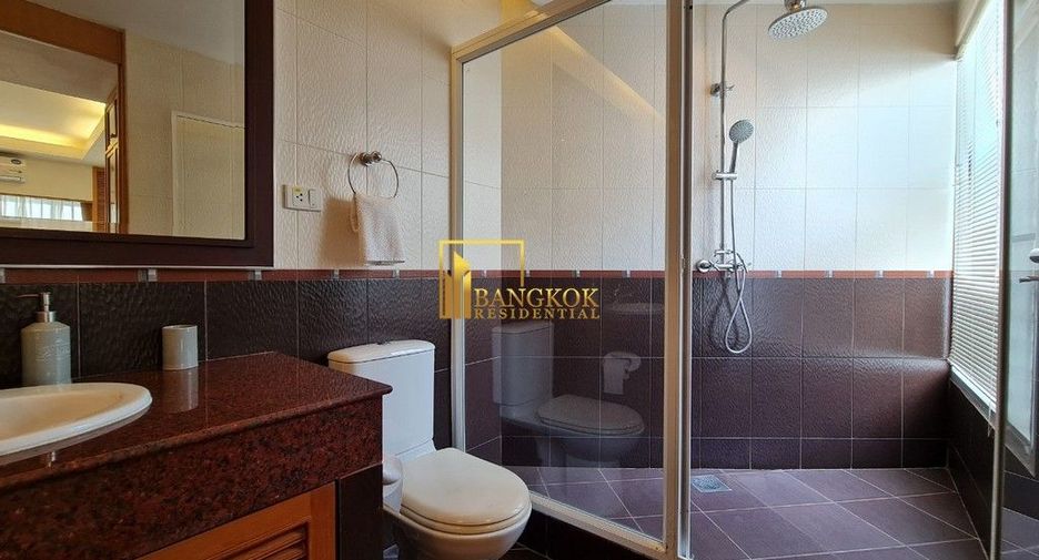 For rent 3 ベッドルーム condo in Sathon, Bangkok