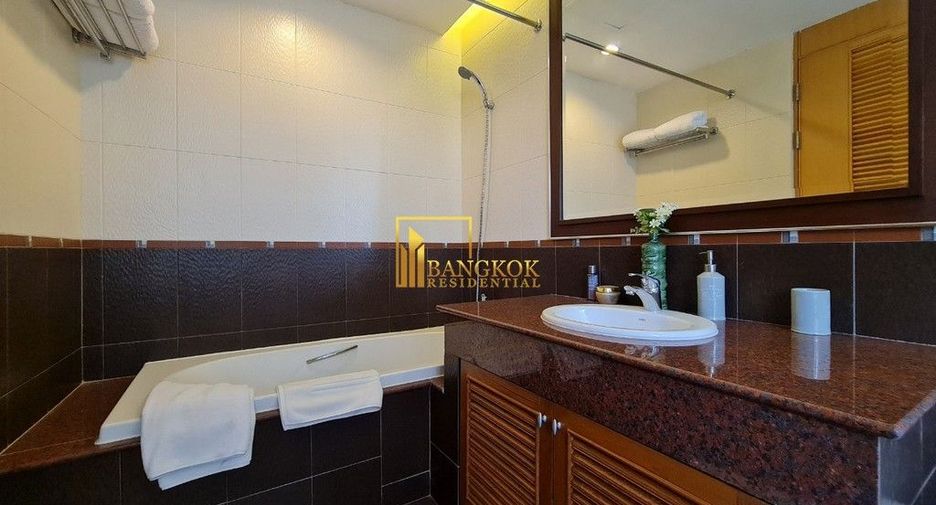 For rent 3 ベッドルーム condo in Sathon, Bangkok