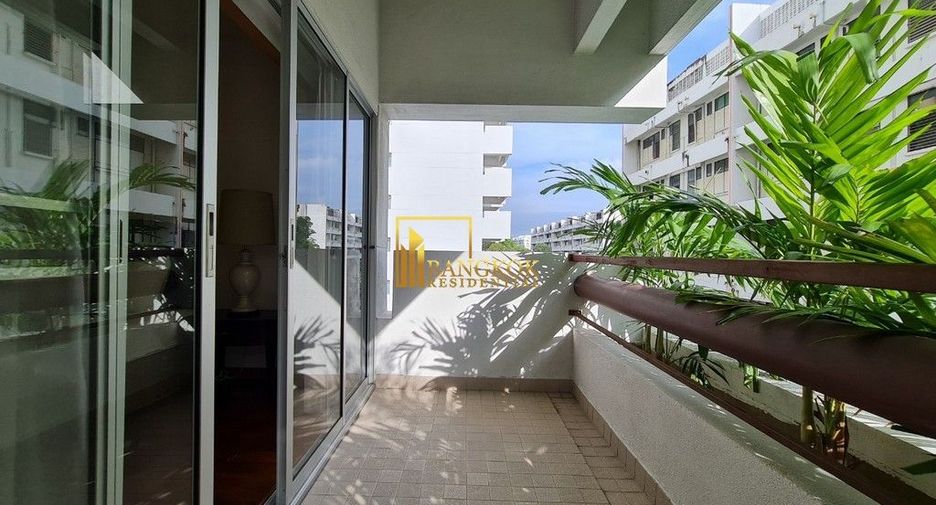 For rent 3 ベッドルーム condo in Sathon, Bangkok