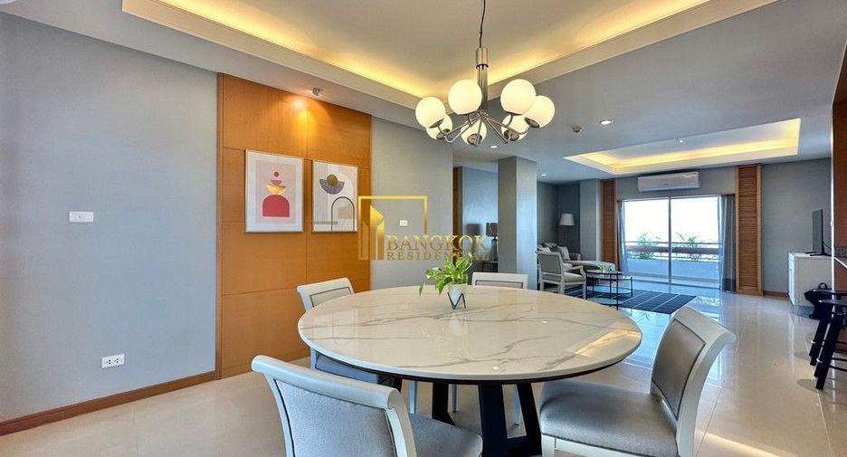 For rent 3 ベッドルーム condo in Sathon, Bangkok