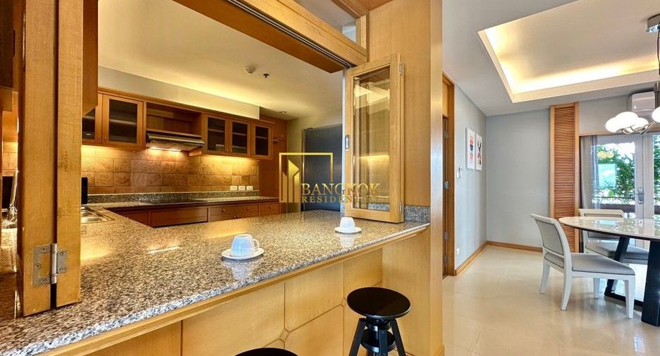 For rent 3 ベッドルーム condo in Sathon, Bangkok