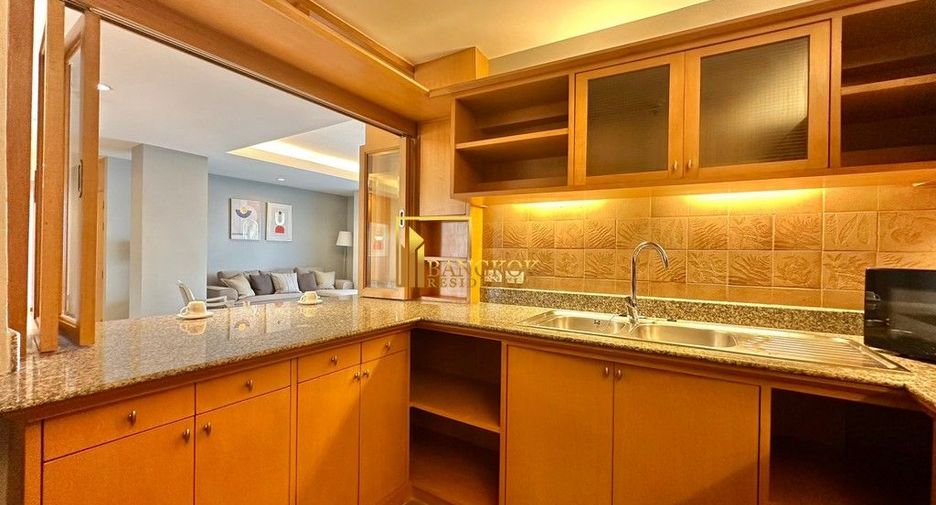 For rent 3 ベッドルーム condo in Sathon, Bangkok