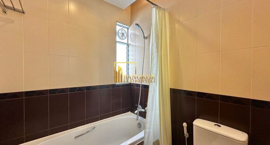 For rent 3 ベッドルーム condo in Sathon, Bangkok