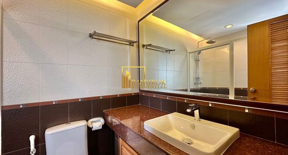 For rent 3 ベッドルーム condo in Sathon, Bangkok