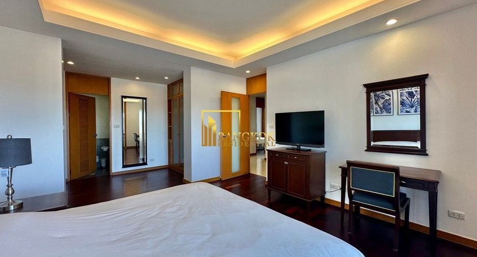 For rent 3 ベッドルーム apartment in Sathon, Bangkok