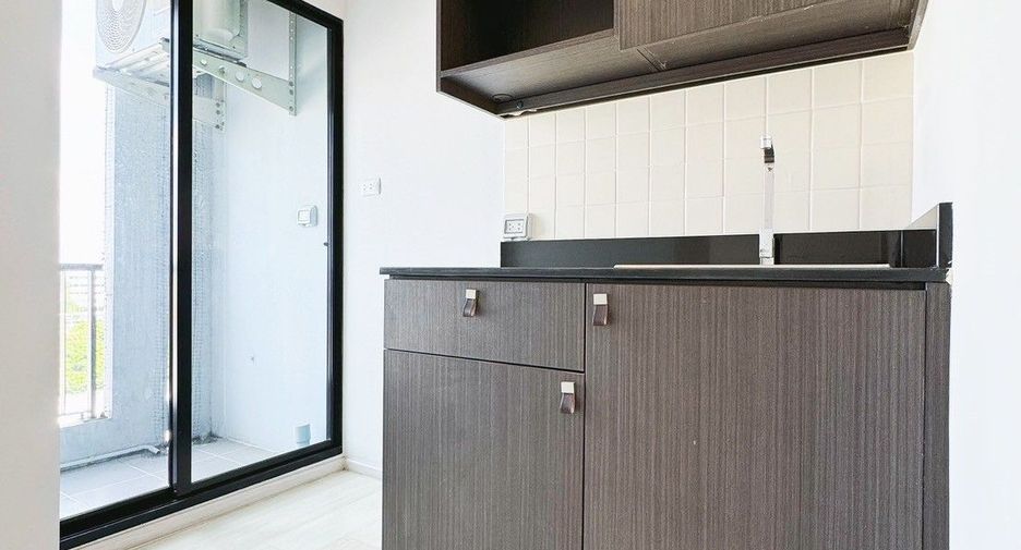 For sale 1 bed condo in Bang Kapi, Bangkok