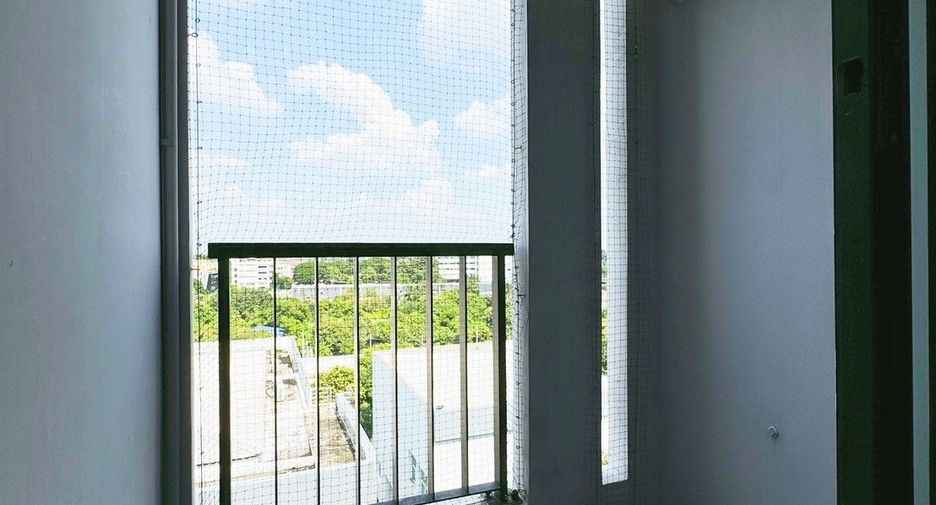 For sale 1 bed condo in Bang Kapi, Bangkok