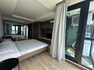 À vendre 11 chambres condo à Si Racha, Chonburi