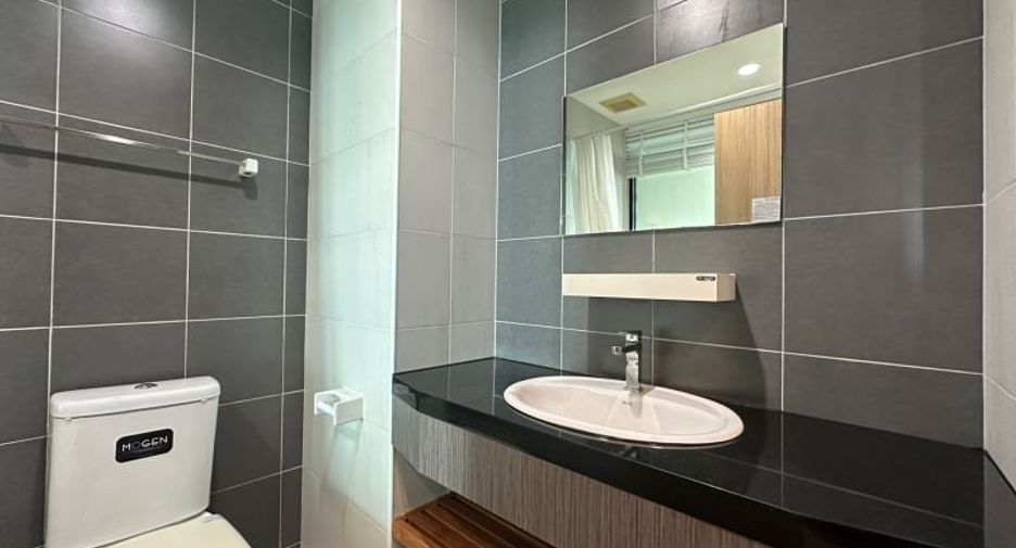 À vendre 11 chambres condo à Si Racha, Chonburi