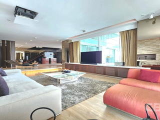 For sale 2 bedrooms condo in Khlong Toei, Bangkok