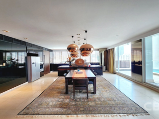 For sale 2 bedrooms condo in Khlong Toei, Bangkok