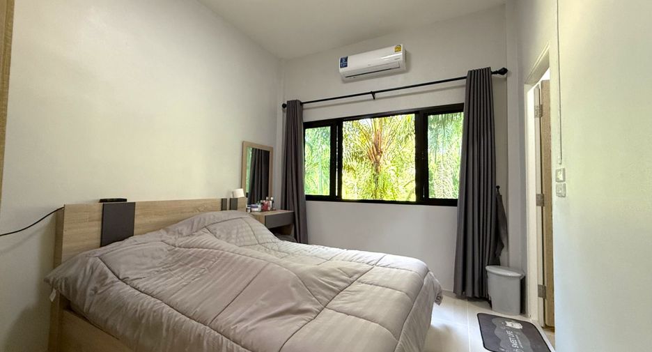 For rent 2 bedrooms house in Thai Mueang, Phang Nga