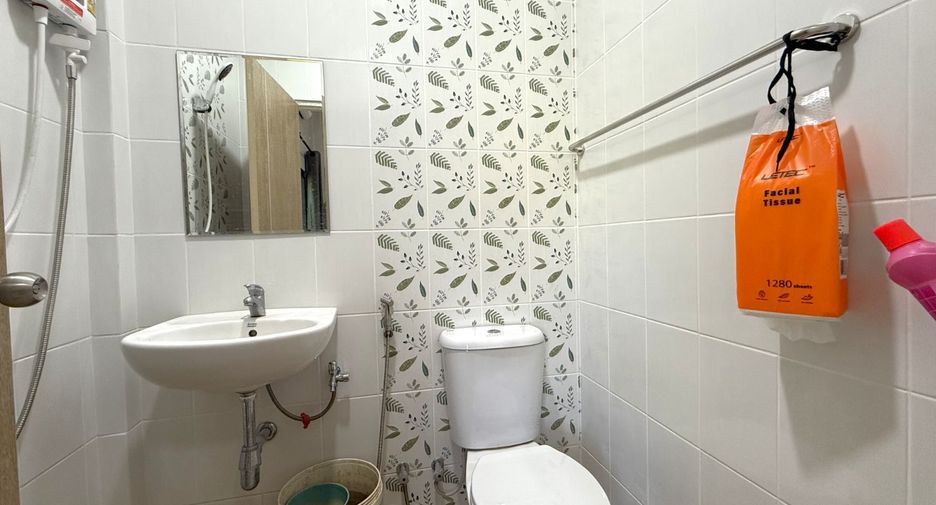 For rent 2 bedrooms house in Thai Mueang, Phang Nga