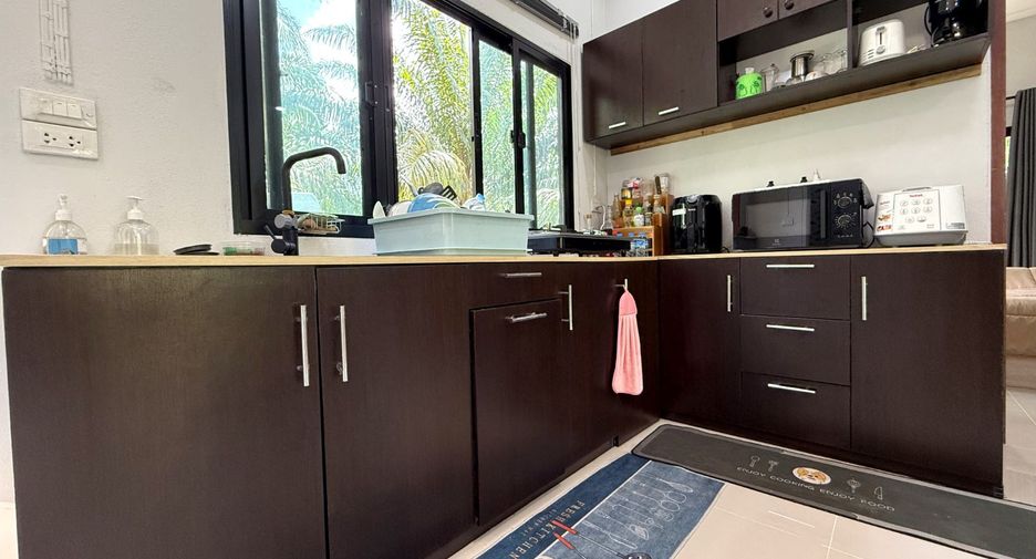 For rent 2 bedrooms house in Thai Mueang, Phang Nga