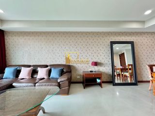For rent 2 ベッドルーム condo in Pathum Wan, Bangkok