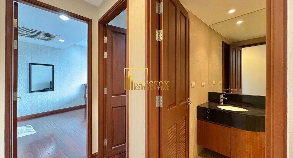 For rent 2 ベッドルーム condo in Pathum Wan, Bangkok