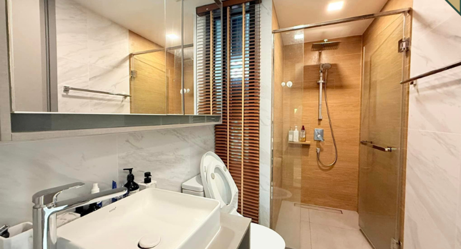 For sale 2 ベッドルーム condo in Watthana, Bangkok