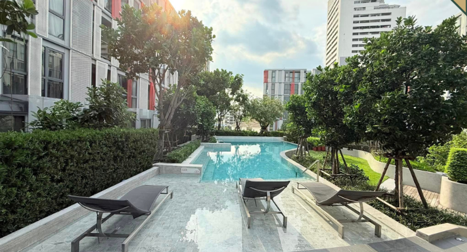 For sale 2 ベッドルーム condo in Watthana, Bangkok