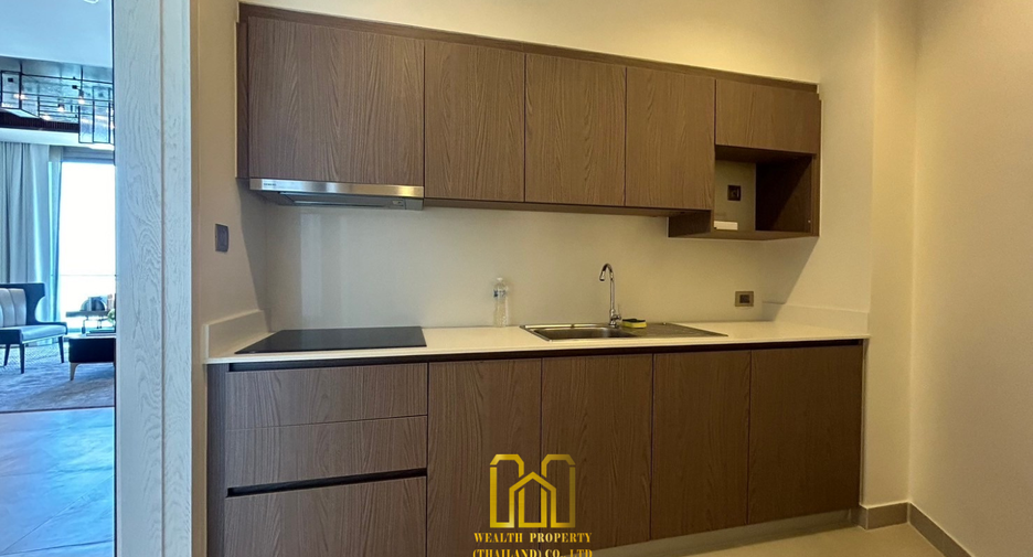 For sale 3 bed condo in Khlong San, Bangkok