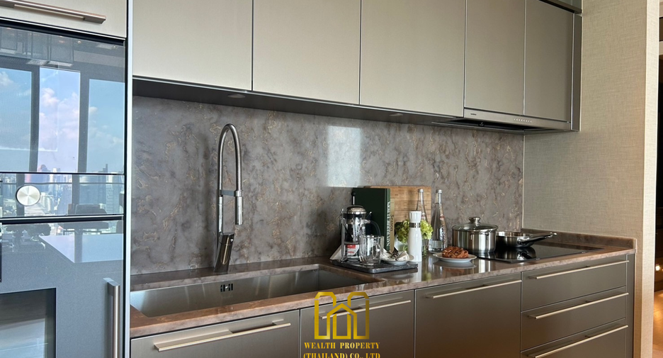 For sale 3 bed condo in Khlong San, Bangkok