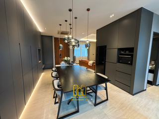 For sale 3 Beds house in Huai Khwang, Bangkok