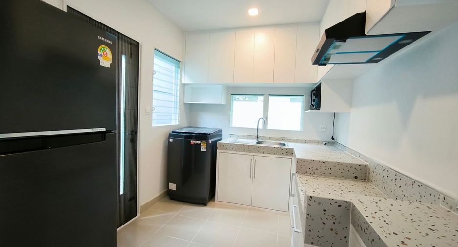 ให้เช่า 4 ห้องนอน บ้านเดี่ยว ใน บางพลี, สมุทรปราการ
